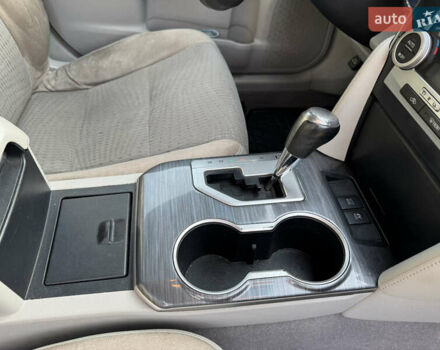 Серый Тойота Камри, объемом двигателя 2.49 л и пробегом 290 тыс. км за 9500 $, фото 25 на Automoto.ua