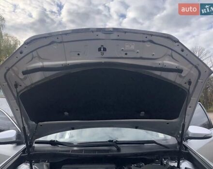 Серый Тойота Камри, объемом двигателя 2.5 л и пробегом 181 тыс. км за 11500 $, фото 10 на Automoto.ua