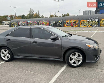 Тойота Камри 2012 в Киеве на Automoto.ua Серый Тойота Камри, объемом двигателя 2.49 л и пробегом 193 тыс. км за 9699 $, фото 2 на Automoto.ua