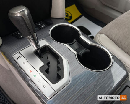 Серый Тойота Камри, объемом двигателя 2.5 л и пробегом 252 тыс. км за 12200 $, фото 11 на Automoto.ua