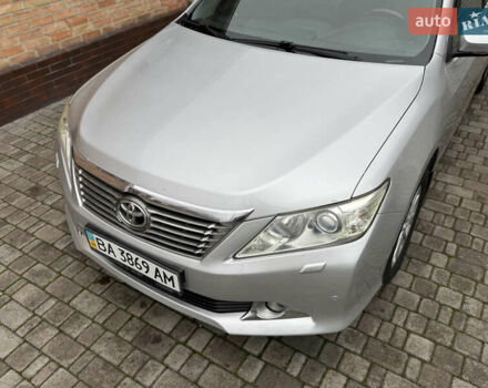 Серый Тойота Камри, объемом двигателя 2.5 л и пробегом 220 тыс. км за 12900 $, фото 5 на Automoto.ua