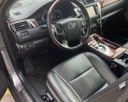 Сірий Тойота Камрі, об'ємом двигуна 2.5 л та пробігом 179 тис. км за 16000 $, фото 5 на Automoto.ua