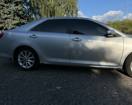 Серый Тойота Камри, объемом двигателя 2.5 л и пробегом 150 тыс. км за 15000 $, фото 6 на Automoto.ua