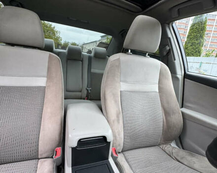 Серый Тойота Камри, объемом двигателя 2.49 л и пробегом 290 тыс. км за 9500 $, фото 58 на Automoto.ua