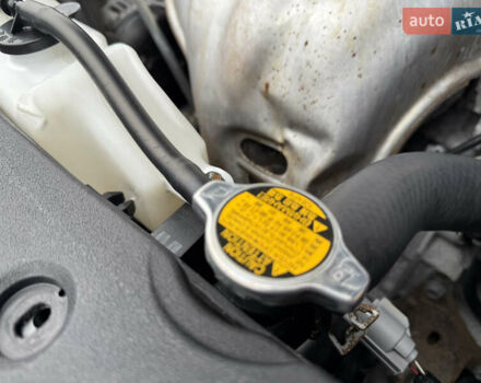 Серый Тойота Камри, объемом двигателя 2.5 л и пробегом 198 тыс. км за 13999 $, фото 45 на Automoto.ua