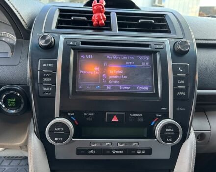 Серый Тойота Камри, объемом двигателя 2.5 л и пробегом 190 тыс. км за 11800 $, фото 16 на Automoto.ua