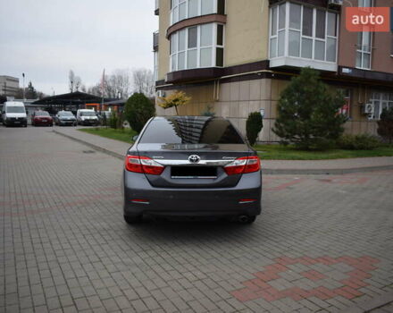 Сірий Тойота Камрі, об'ємом двигуна 2.5 л та пробігом 163 тис. км за 13250 $, фото 4 на Automoto.ua