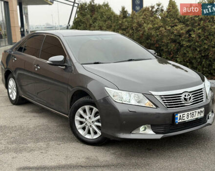 Серый Тойота Камри, объемом двигателя 2.5 л и пробегом 198 тыс. км за 13999 $, фото 8 на Automoto.ua