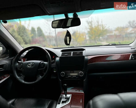 Серый Тойота Камри, объемом двигателя 2.5 л и пробегом 220 тыс. км за 12900 $, фото 15 на Automoto.ua