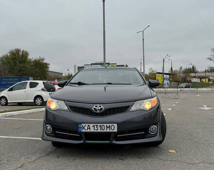 Тойота Камри 2012 в Киеве на Automoto.ua Серый Тойота Камри, объемом двигателя 2.49 л и пробегом 193 тыс. км за 9699 $, фото 1 на Automoto.ua