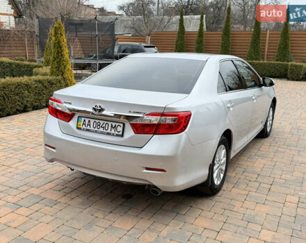 Сірий Тойота Камрі, об'ємом двигуна 2.5 л та пробігом 232 тис. км за 12800 $, фото 7 на Automoto.ua