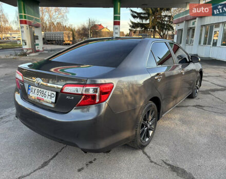 Сірий Тойота Камрі, об'ємом двигуна 2.49 л та пробігом 190 тис. км за 11800 $, фото 3 на Automoto.ua