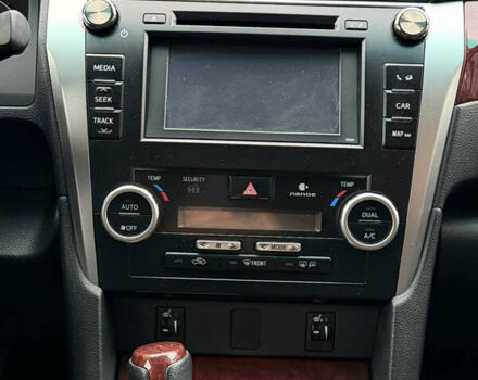 Сірий Тойота Камрі, об'ємом двигуна 2.5 л та пробігом 232 тис. км за 12800 $, фото 34 на Automoto.ua