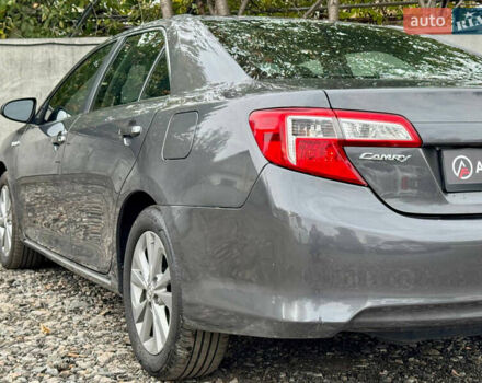 Серый Тойота Камри, объемом двигателя 2.49 л и пробегом 268 тыс. км за 11490 $, фото 8 на Automoto.ua