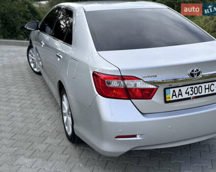 Тойота Камри 2012 в Киеве на Automoto.ua Серый Тойота Камри, объемом двигателя 2.49 л и пробегом 198 тыс. км за 15490 $, фото 13 на Automoto.ua