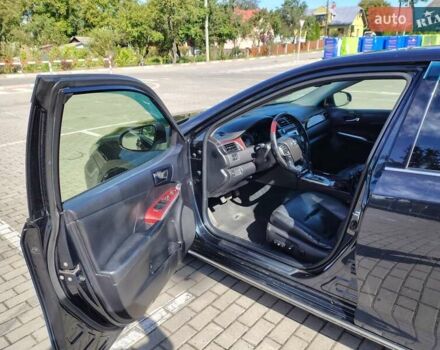 Сірий Тойота Камрі, об'ємом двигуна 2.5 л та пробігом 231 тис. км за 12500 $, фото 3 на Automoto.ua