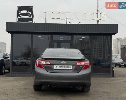 Сірий Тойота Камрі, об'ємом двигуна 2.49 л та пробігом 316 тис. км за 11790 $, фото 6 на Automoto.ua