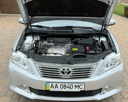 Сірий Тойота Камрі, об'ємом двигуна 2.5 л та пробігом 232 тис. км за 12800 $, фото 23 на Automoto.ua