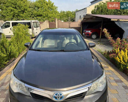 Серый Тойота Камри, объемом двигателя 2.49 л и пробегом 290 тыс. км за 9500 $, фото 20 на Automoto.ua