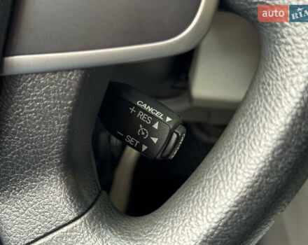 Серый Тойота Камри, объемом двигателя 2.49 л и пробегом 268 тыс. км за 11490 $, фото 17 на Automoto.ua