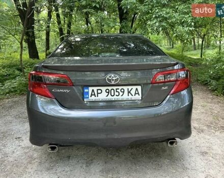 Сірий Тойота Камрі, об'ємом двигуна 2.49 л та пробігом 290 тис. км за 9500 $, фото 5 на Automoto.ua