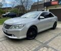 Серый Тойота Камри, объемом двигателя 3.46 л и пробегом 240 тыс. км за 13850 $, фото 1 на Automoto.ua