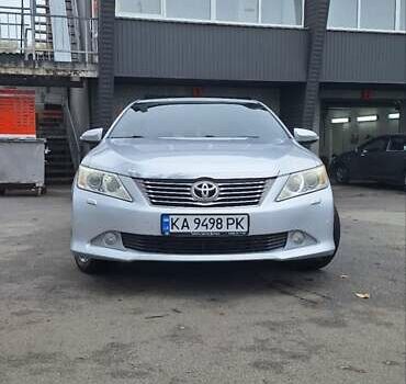 Серый Тойота Камри, объемом двигателя 2.49 л и пробегом 183 тыс. км за 14000 $, фото 2 на Automoto.ua