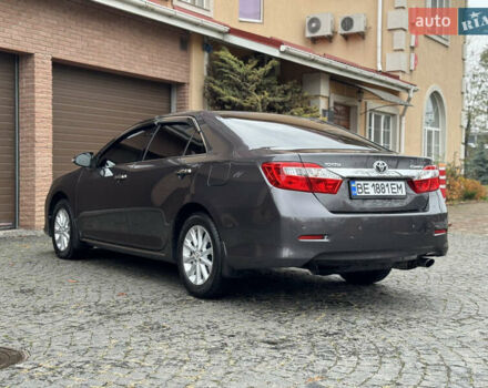 Сірий Тойота Камрі, об'ємом двигуна 2.49 л та пробігом 215 тис. км за 15000 $, фото 6 на Automoto.ua