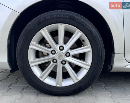 Тойота Камри 2012 в Киеве на Automoto.ua Серый Тойота Камри, объемом двигателя 2.49 л и пробегом 198 тыс. км за 15490 $, фото 21 на Automoto.ua