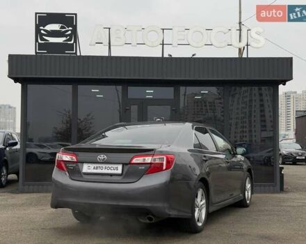 Сірий Тойота Камрі, об'ємом двигуна 2.49 л та пробігом 316 тис. км за 11790 $, фото 7 на Automoto.ua