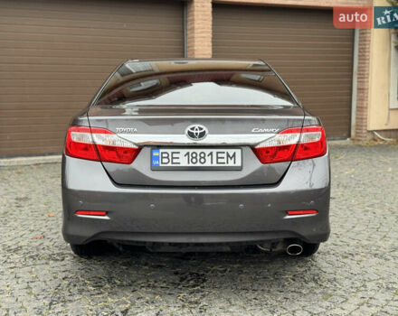 Сірий Тойота Камрі, об'ємом двигуна 2.49 л та пробігом 215 тис. км за 15000 $, фото 5 на Automoto.ua