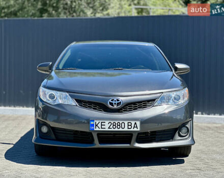 Сірий Тойота Камрі, об'ємом двигуна 2.49 л та пробігом 252 тис. км за 9800 $, фото 2 на Automoto.ua