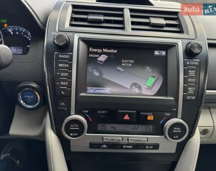 Сірий Тойота Камрі, об'ємом двигуна 2.5 л та пробігом 138 тис. км за 11950 $, фото 37 на Automoto.ua