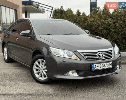 Серый Тойота Камри, объемом двигателя 2.5 л и пробегом 198 тыс. км за 13999 $, фото 9 на Automoto.ua