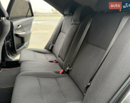 Серый Тойота Камри, объемом двигателя 2.5 л и пробегом 198 тыс. км за 13999 $, фото 28 на Automoto.ua