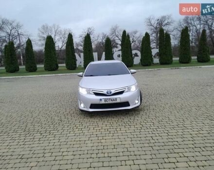Сірий Тойота Камрі, об'ємом двигуна 2.5 л та пробігом 245 тис. км за 14100 $, фото 2 на Automoto.ua
