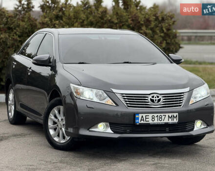 Серый Тойота Камри, объемом двигателя 2.5 л и пробегом 198 тыс. км за 13999 $, фото 13 на Automoto.ua