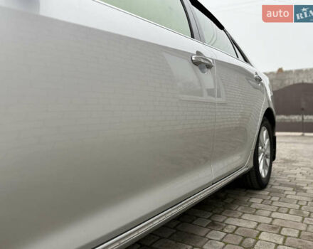 Серый Тойота Камри, объемом двигателя 2.5 л и пробегом 220 тыс. км за 12900 $, фото 6 на Automoto.ua