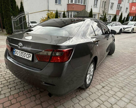 Серый Тойота Камри, объемом двигателя 2.49 л и пробегом 252 тыс. км за 11499 $, фото 3 на Automoto.ua