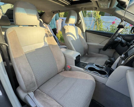 Серый Тойота Камри, объемом двигателя 2.49 л и пробегом 290 тыс. км за 9500 $, фото 40 на Automoto.ua