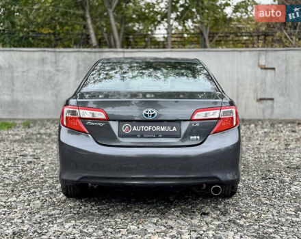 Сірий Тойота Камрі, об'ємом двигуна 2.49 л та пробігом 268 тис. км за 10990 $, фото 6 на Automoto.ua