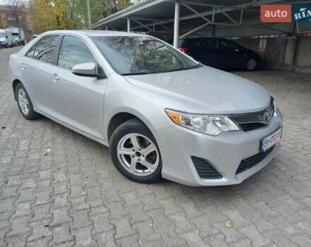 Серый Тойота Камри, объемом двигателя 2.49 л и пробегом 268 тыс. км за 9000 $, фото 8 на Automoto.ua
