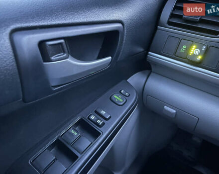 Серый Тойота Камри, объемом двигателя 2.5 л и пробегом 139 тыс. км за 13000 $, фото 16 на Automoto.ua