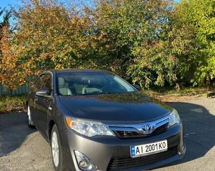 Сірий Тойота Камрі, об'ємом двигуна 2.49 л та пробігом 135 тис. км за 14900 $, фото 1 на Automoto.ua