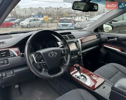 Сірий Тойота Камрі, об'ємом двигуна 2.49 л та пробігом 227 тис. км за 12650 $, фото 7 на Automoto.ua