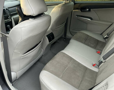 Серый Тойота Камри, объемом двигателя 2.49 л и пробегом 135 тыс. км за 14200 $, фото 12 на Automoto.ua