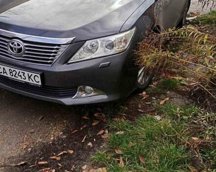 Тойота Камрі 2013 у Умани на Automoto.ua Сірий Тойота Камрі, об'ємом двигуна 2.5 л та пробігом 256 тис. км за 11200 $, фото 10 на Automoto.ua