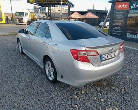 Серый Тойота Камри, объемом двигателя 2.49 л и пробегом 230 тыс. км за 9800 $, фото 13 на Automoto.ua