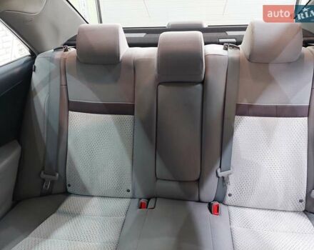 Серый Тойота Камри, объемом двигателя 2.5 л и пробегом 150 тыс. км за 15200 $, фото 2 на Automoto.ua