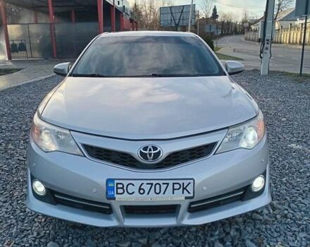 Серый Тойота Камри, объемом двигателя 2.49 л и пробегом 230 тыс. км за 9800 $, фото 4 на Automoto.ua